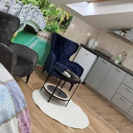 Nakiiii Apartmanii