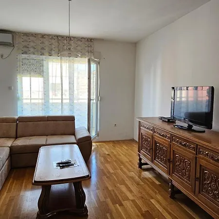 Nakiiii Apartmanii Apartment