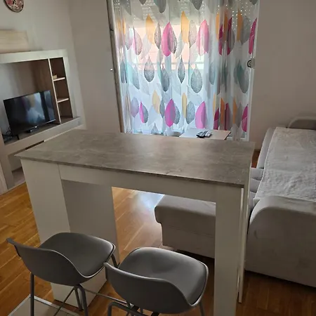 Nakiiii Apartmanii Апартаменти *